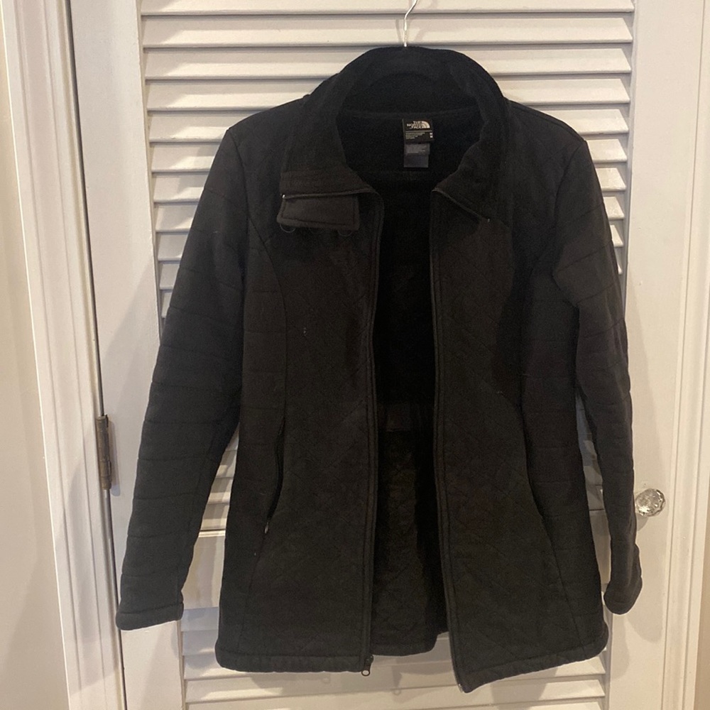 Black north face jacket